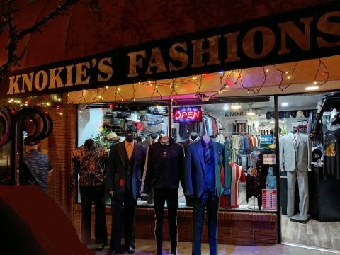 Knokie’s Fashions